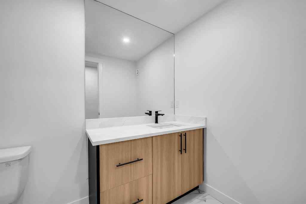 MLS® A2265453 - 423 Queensland Circle SE in Queensland Calgary, Residential