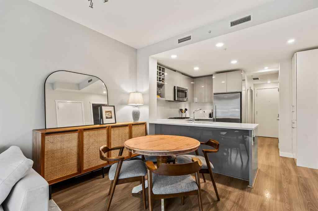 MLS® A2265458 - Unit #206 301 10 Street NW in Hillhurst Calgary, Residential