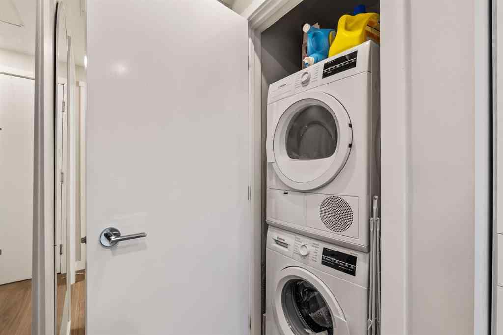 MLS® A2265458 - Unit #206 301 10 Street NW in Hillhurst Calgary, Residential