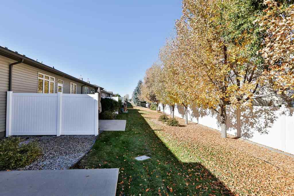 MLS® A2265459 - Unit #15 150 Fairmont Road S in Fairmont Lethbridge, Residential