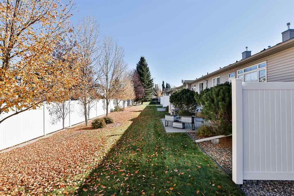 MLS® A2265459 - Unit #15 150 Fairmont Road S in Fairmont Lethbridge, Residential