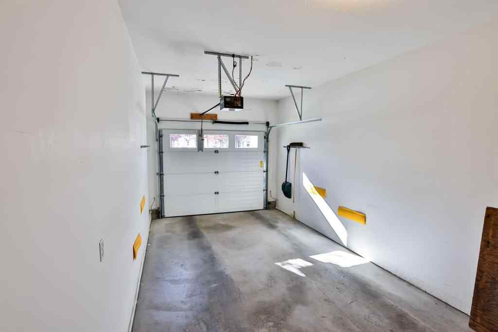 MLS® A2265459 - Unit #15 150 Fairmont Road S in Fairmont Lethbridge, Residential