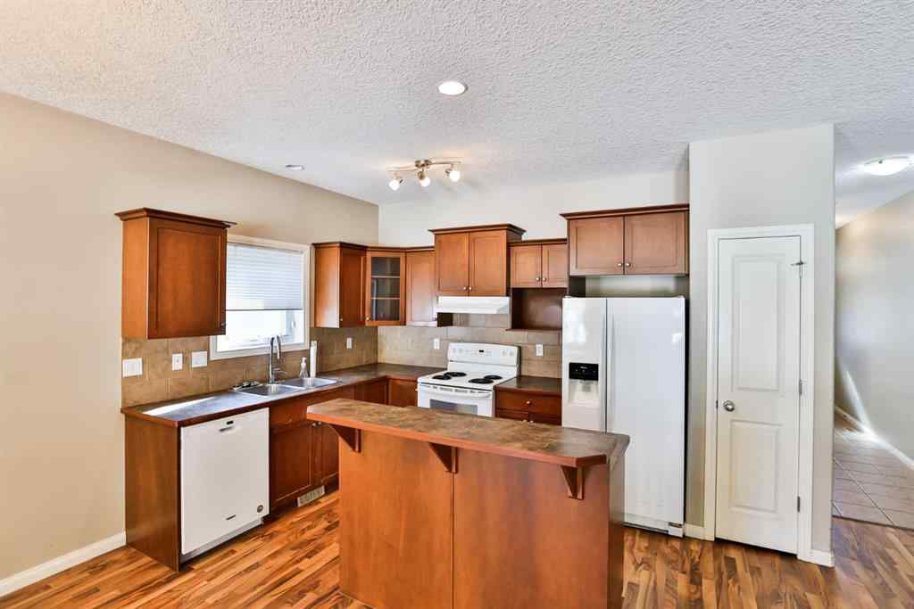 MLS® A2265459 - Unit #15 150 Fairmont Road S in Fairmont Lethbridge, Residential