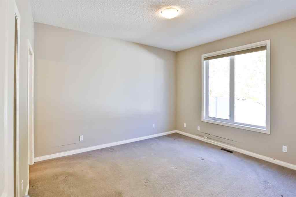 MLS® A2265459 - Unit #15 150 Fairmont Road S in Fairmont Lethbridge, Residential