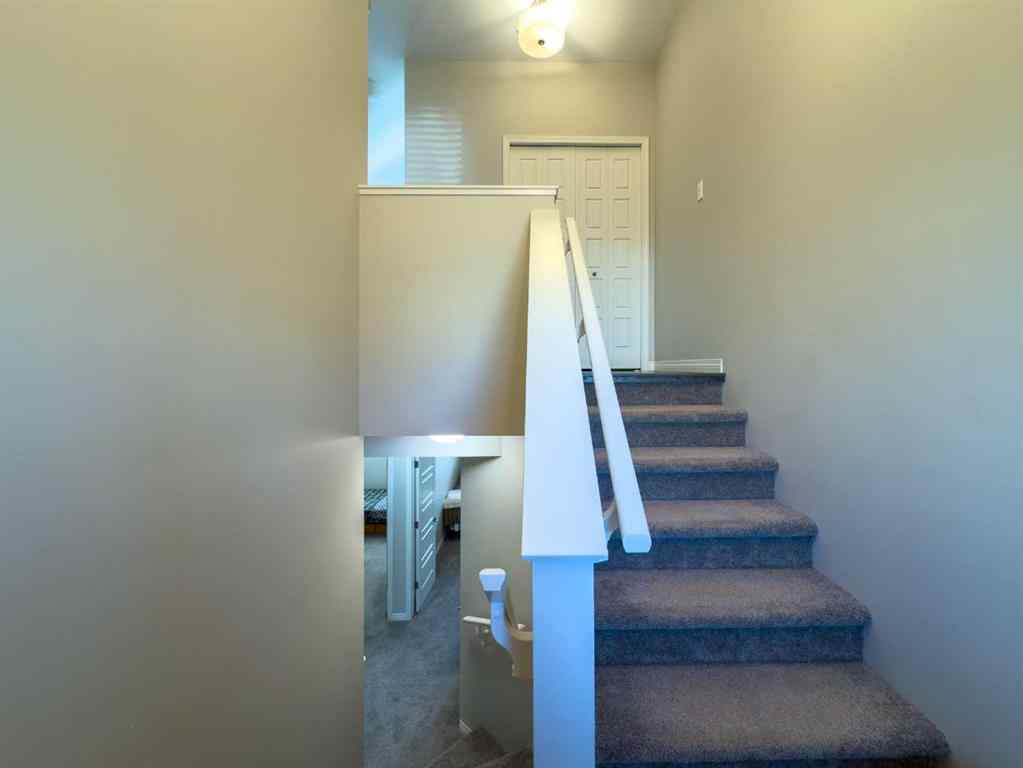 MLS® A2265460 - 129 Henderson Crescent  in Hawkridge Estates Penhold, Residential