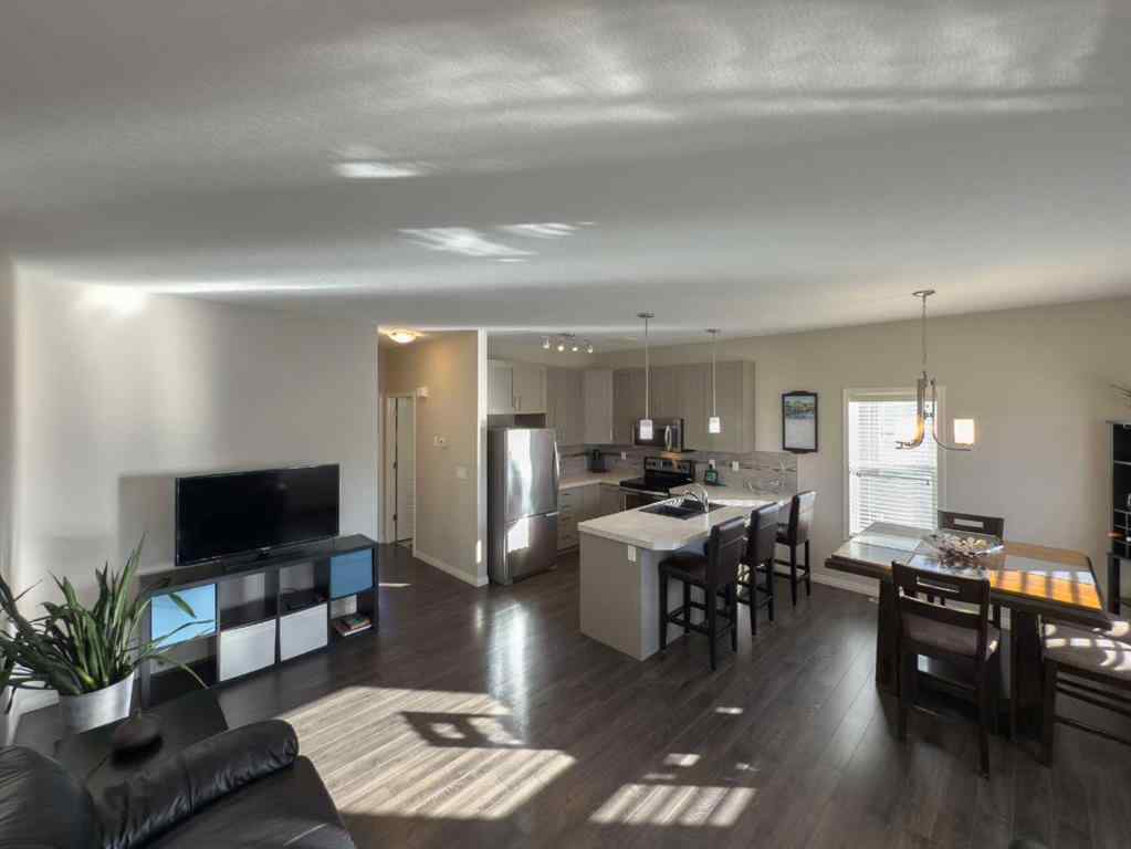 MLS® A2265460 - 129 Henderson Crescent  in Hawkridge Estates Penhold, Residential