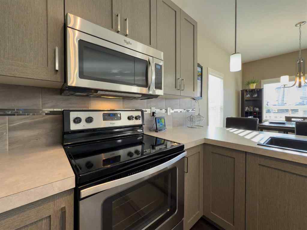 MLS® A2265460 - 129 Henderson Crescent  in Hawkridge Estates Penhold, Residential