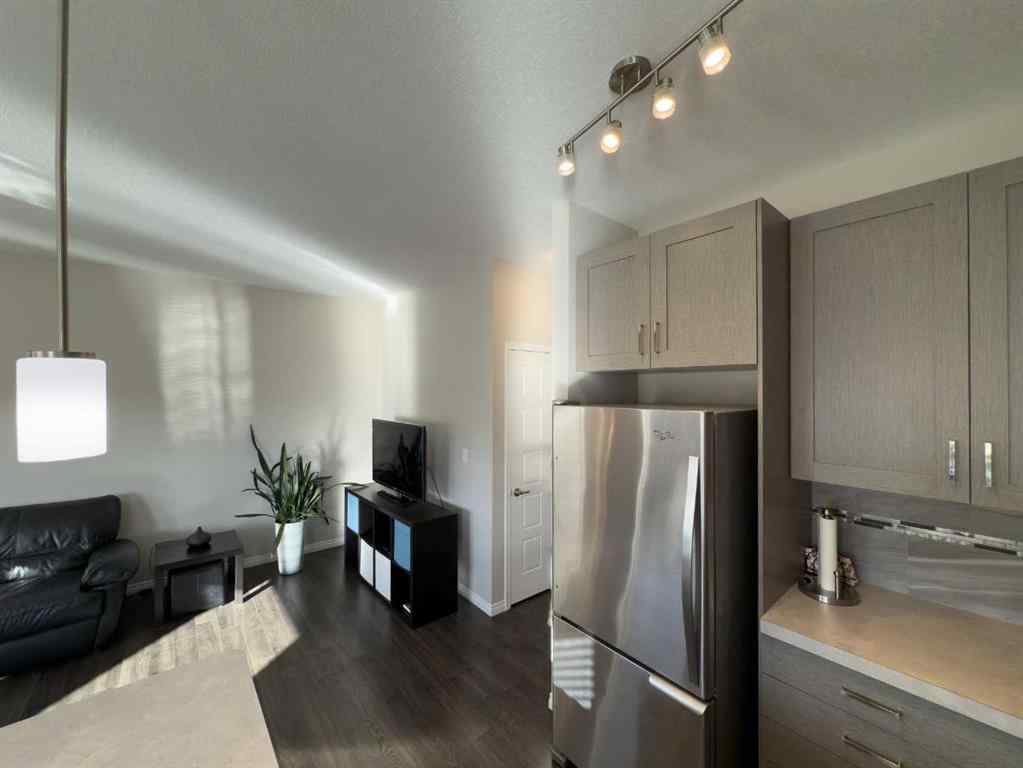 MLS® A2265460 - 129 Henderson Crescent  in Hawkridge Estates Penhold, Residential