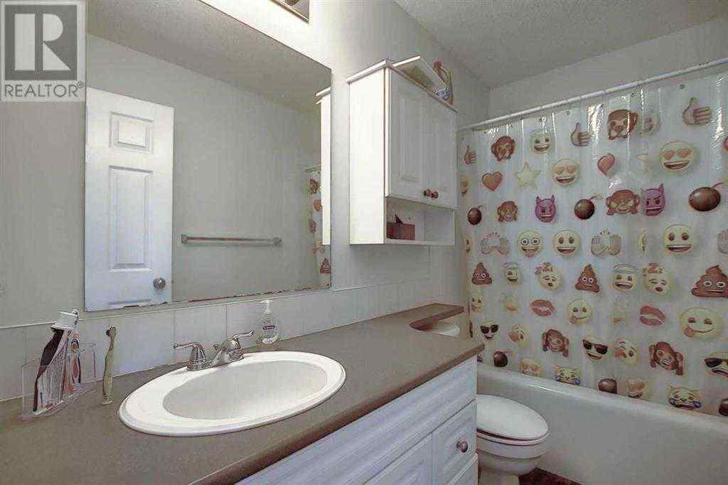 MLS® A2265461 - 260 Stonemere Place  in Westmere Chestermere, Residential