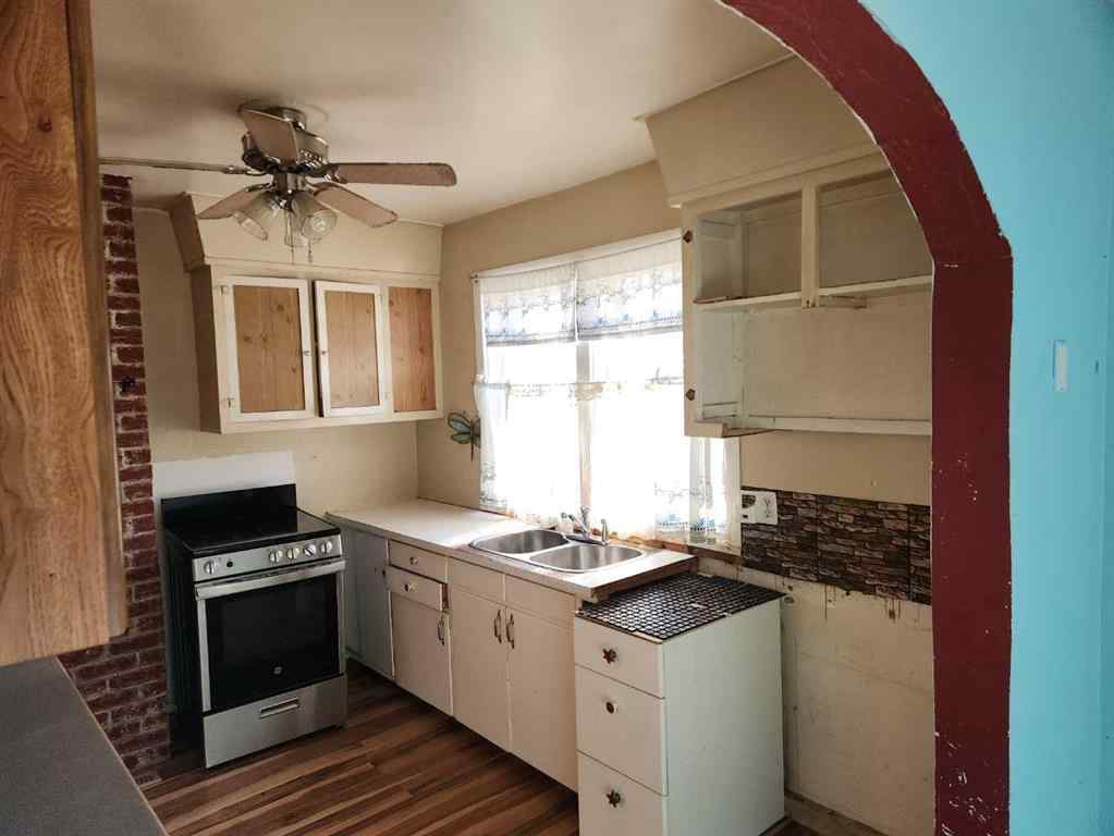 MLS® A2265465 - 4913-57 Ave .   in NONE High Prairie, Residential