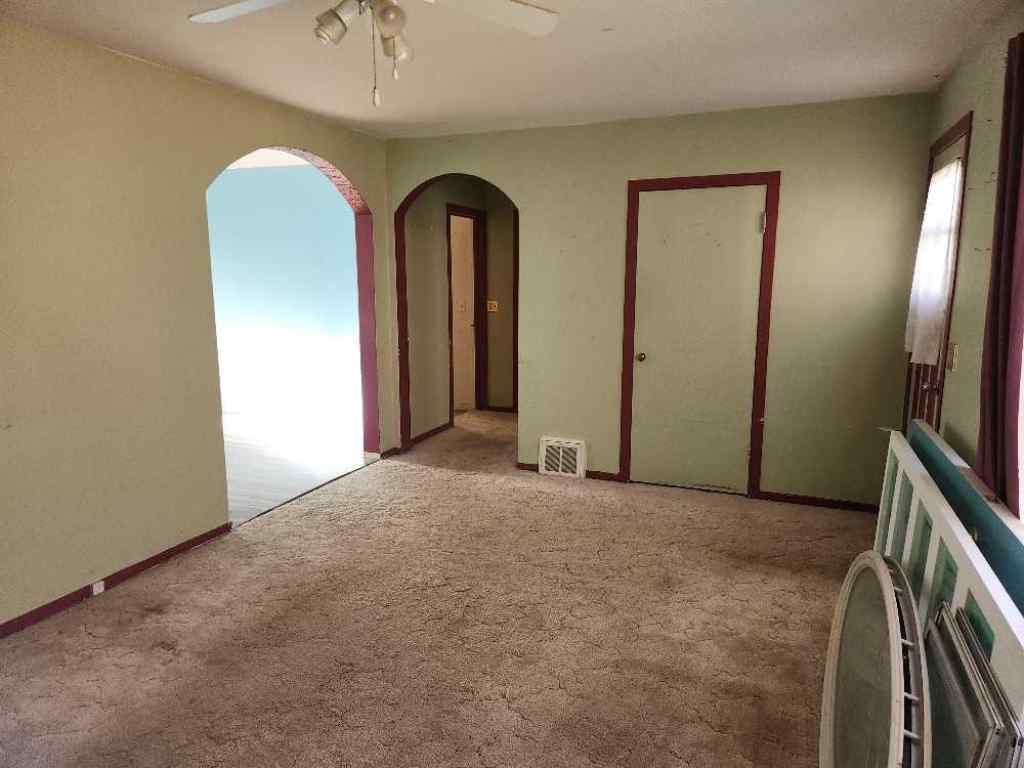 MLS® A2265465 - 4913-57 Ave .   in NONE High Prairie, Residential