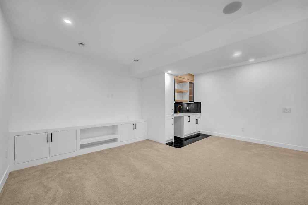 MLS® A2265468 - 3404 2 Street NW in Highwood Calgary, Residential