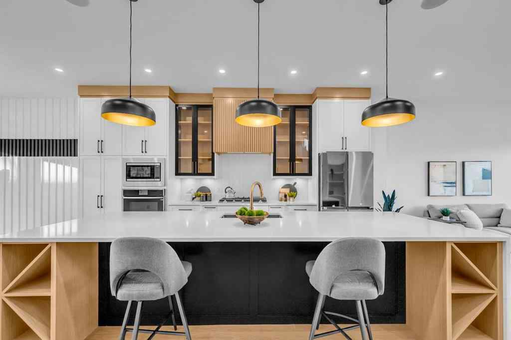 MLS® A2265468 - 3404 2 Street NW in Highwood Calgary, Residential