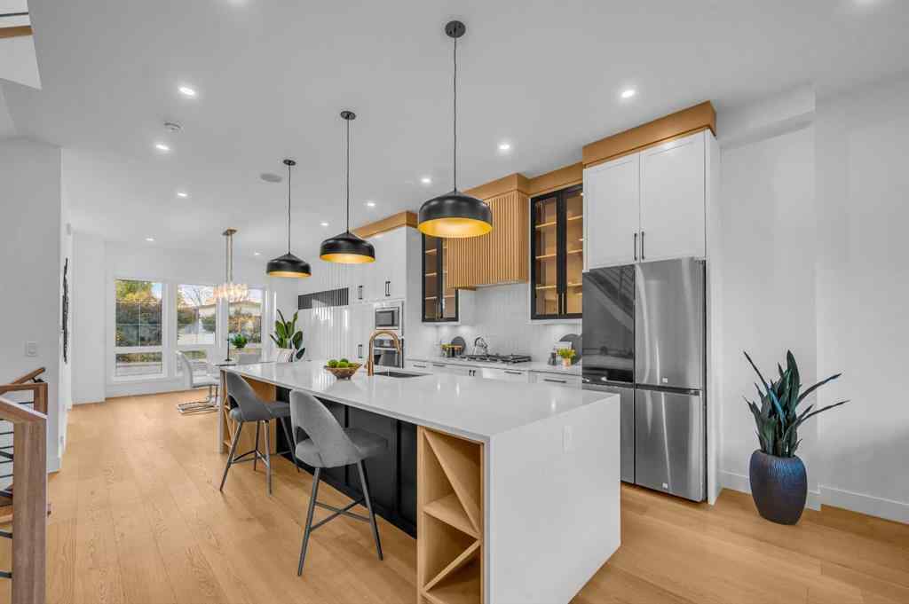 MLS® A2265468 - 3404 2 Street NW in Highwood Calgary, Residential