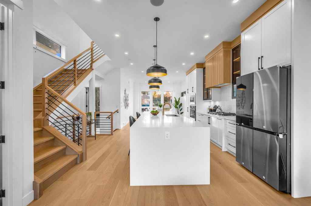 MLS® A2265468 - 3404 2 Street NW in Highwood Calgary, Residential