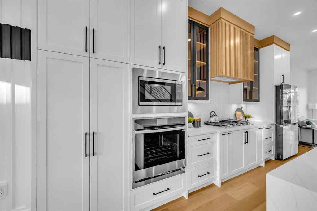 MLS® A2265468 - 3404 2 Street NW in Highwood Calgary, Residential