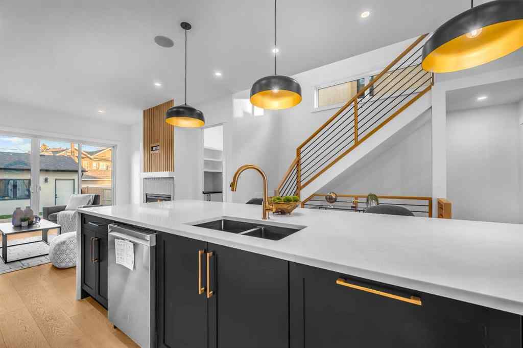 MLS® A2265468 - 3404 2 Street NW in Highwood Calgary, Residential