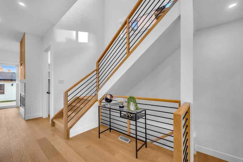 MLS® A2265468 - 3404 2 Street NW in Highwood Calgary, Residential