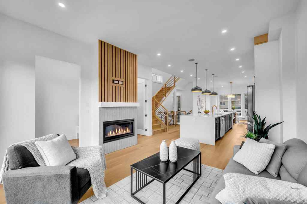 MLS® A2265468 - 3404 2 Street NW in Highwood Calgary, Residential