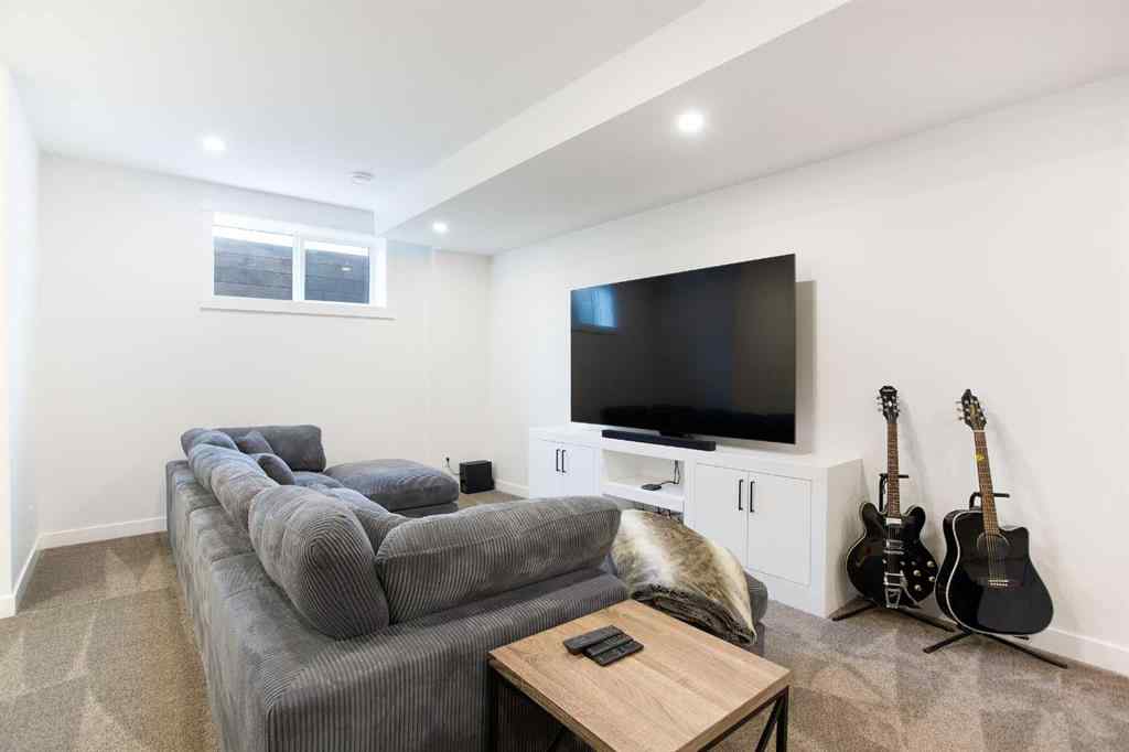 MLS® A2265469 - 4628 15 Avenue NW in Montgomery Calgary, Residential