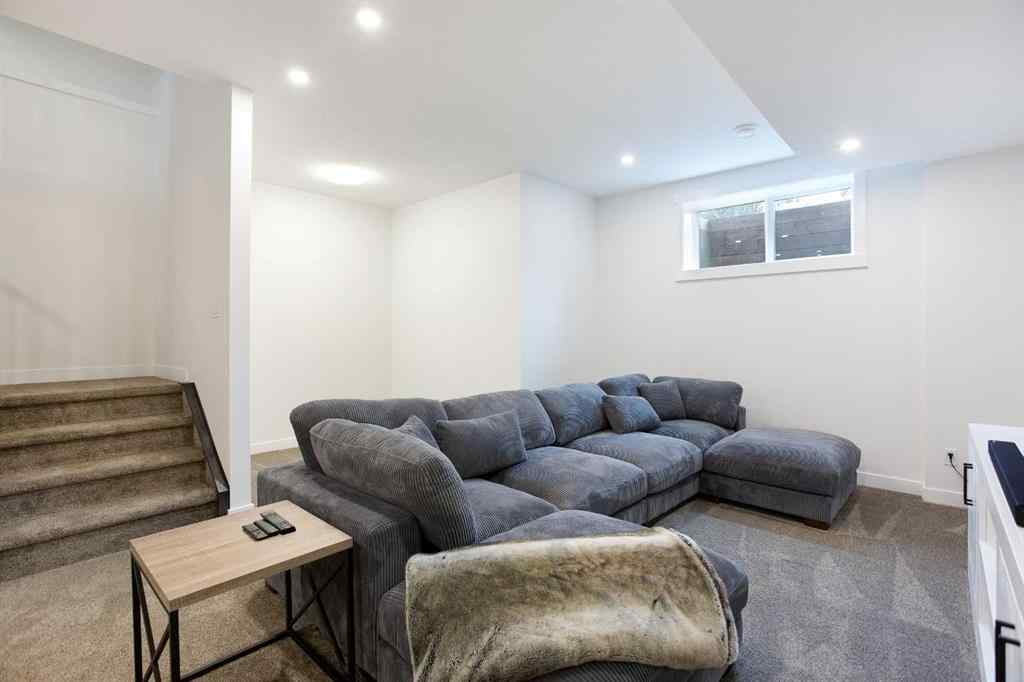 MLS® A2265469 - 4628 15 Avenue NW in Montgomery Calgary, Residential