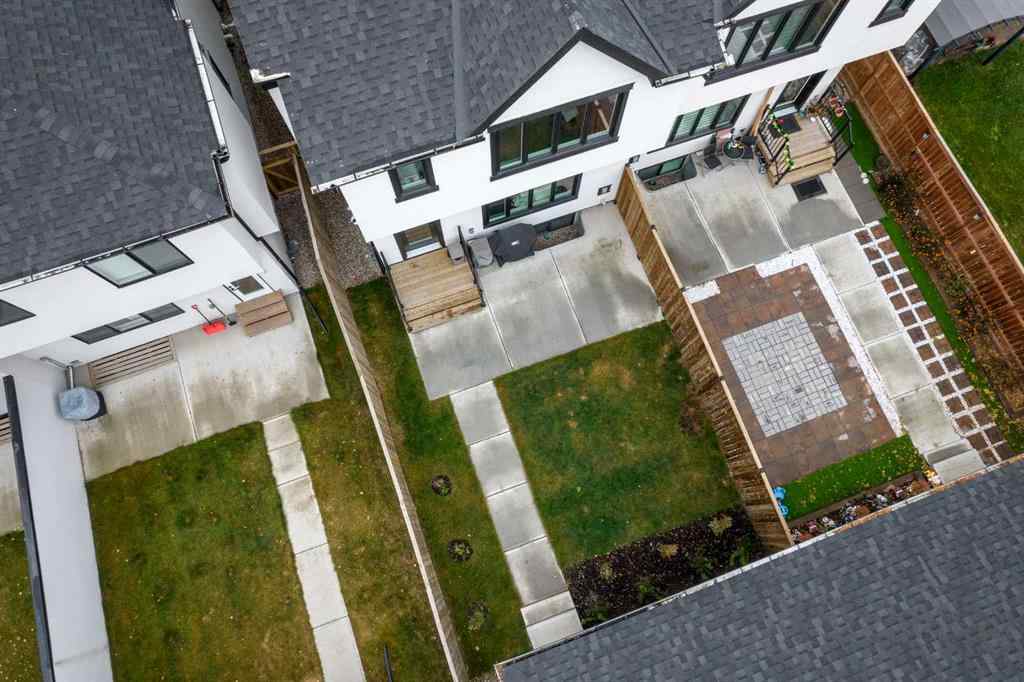 MLS® A2265469 - 4628 15 Avenue NW in Montgomery Calgary, Residential