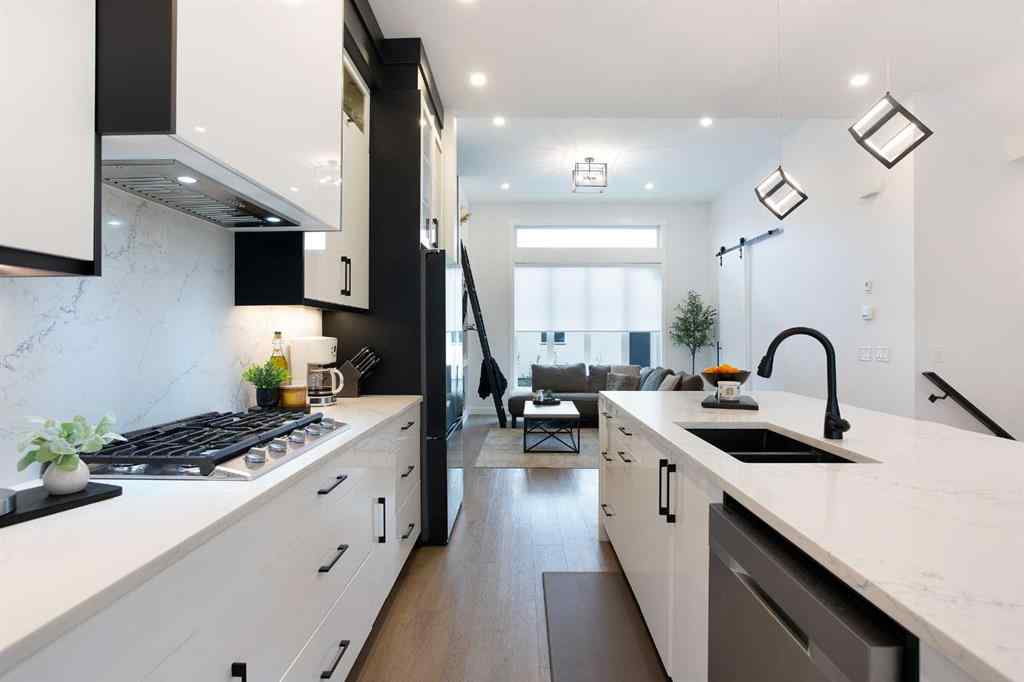 MLS® A2265469 - 4628 15 Avenue NW in Montgomery Calgary, Residential