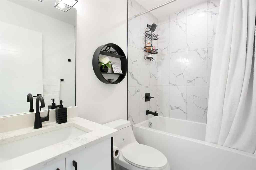 MLS® A2265469 - 4628 15 Avenue NW in Montgomery Calgary, Residential