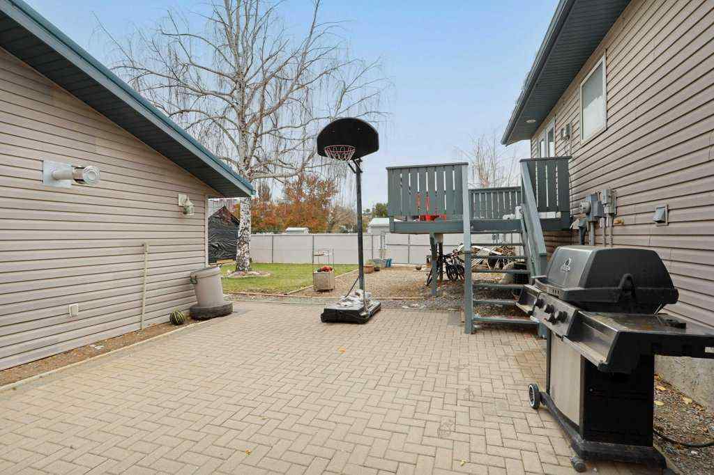 MLS® A2265470 - 144 upland Boulevard  in Uplands Brooks, Residential