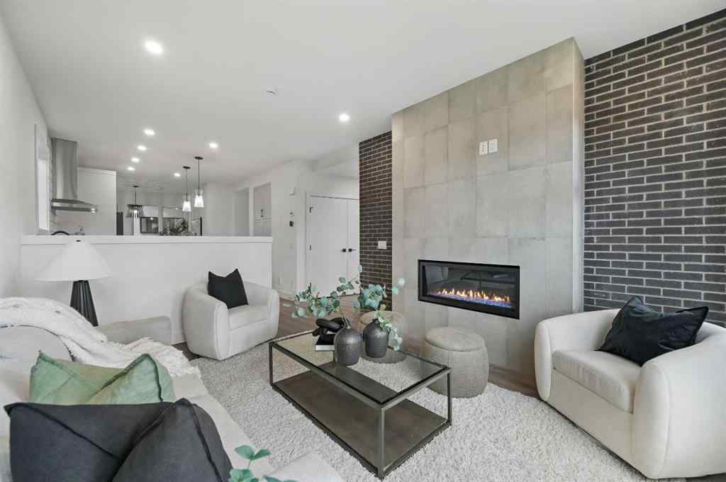 MLS® A2265473 - 7722 47 Avenue NW in Bowness Calgary, Residential