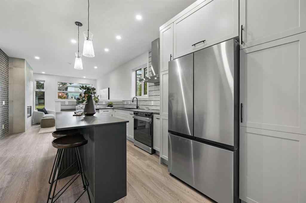 MLS® A2265473 - 7722 47 Avenue NW in Bowness Calgary, Residential