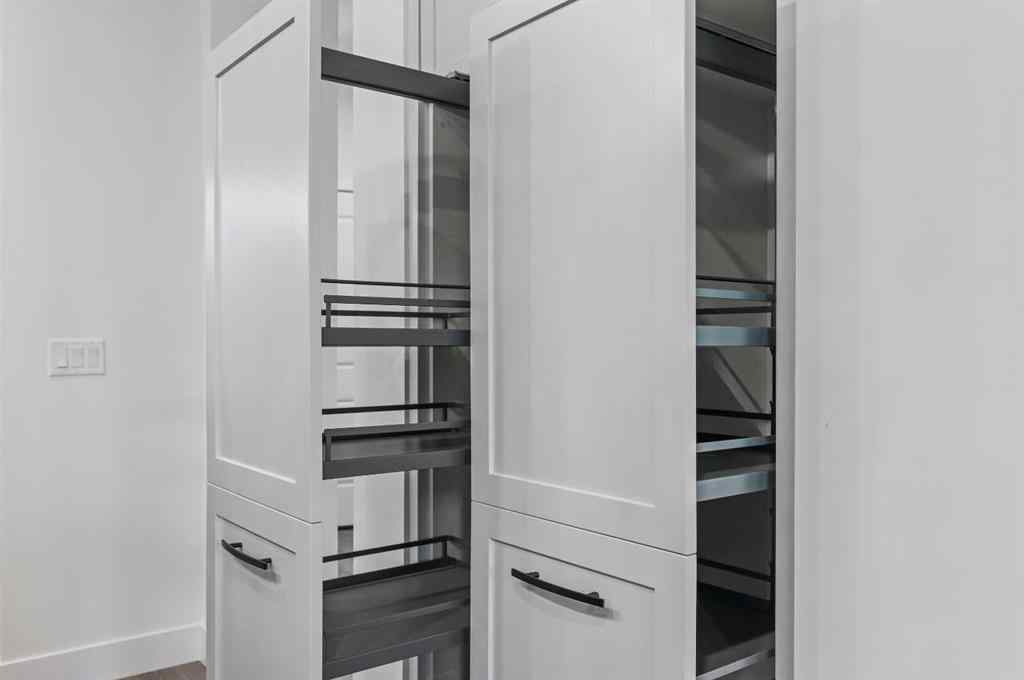 MLS® A2265473 - 7722 47 Avenue NW in Bowness Calgary, Residential