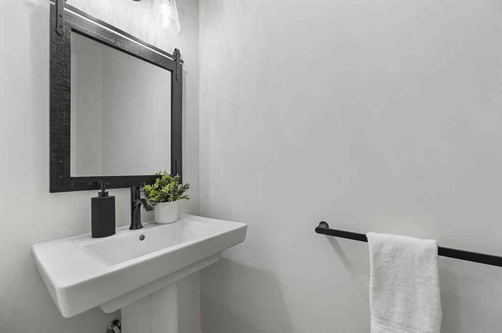 MLS® A2265473 - 7722 47 Avenue NW in Bowness Calgary, Residential