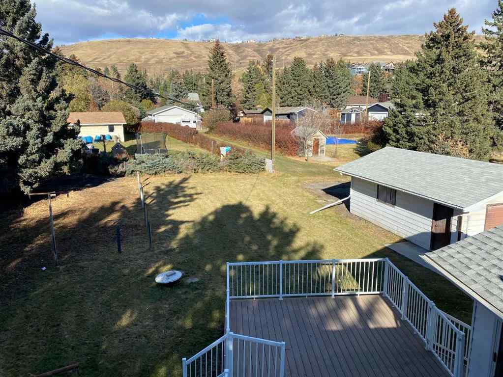 MLS® A2265474 - 408 First Street E in East End Cochrane, Residential