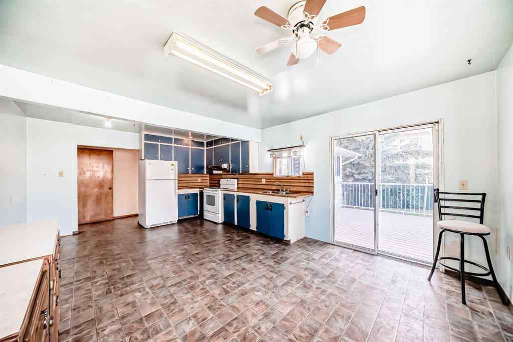 MLS® A2265474 - 408 First Street E in East End Cochrane, Residential