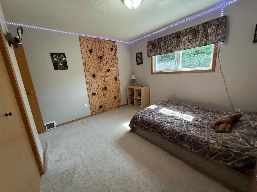 MLS® A2265477 - 92 Beech Street   in North Drumheller Drumheller, Residential