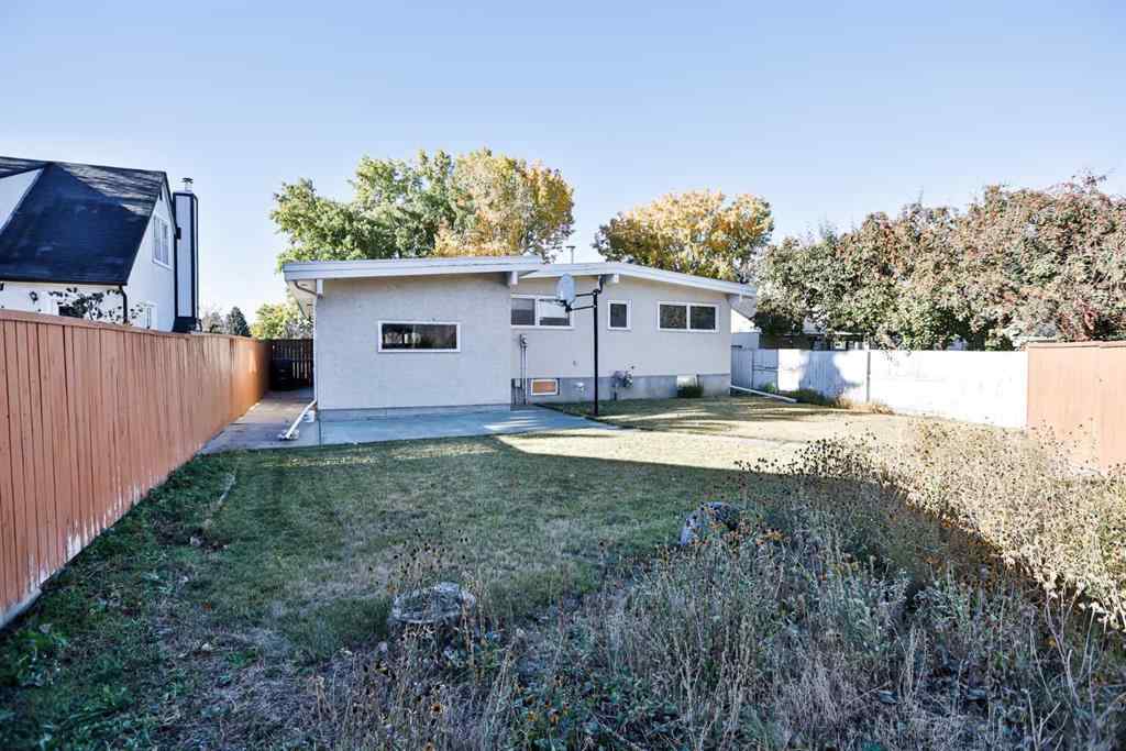 MLS® A2265479 - 204 Corvette Crescent S in Glendale Lethbridge, Residential