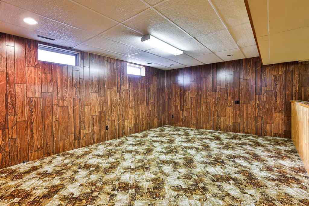 MLS® A2265479 - 204 Corvette Crescent S in Glendale Lethbridge, Residential