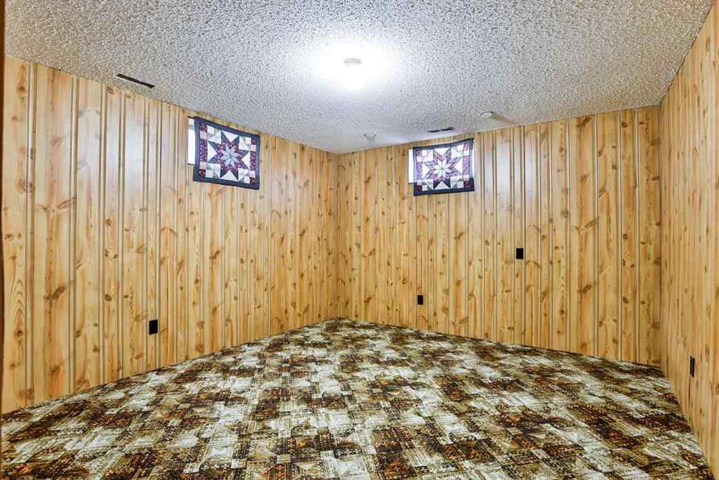 MLS® A2265479 - 204 Corvette Crescent S in Glendale Lethbridge, Residential