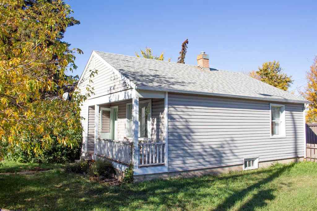 MLS® A2265481 - 9804 108 Avenue  in VLA Montrose Grande Prairie, Residential