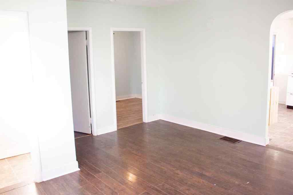 MLS® A2265481 - 9804 108 Avenue  in VLA Montrose Grande Prairie, Residential