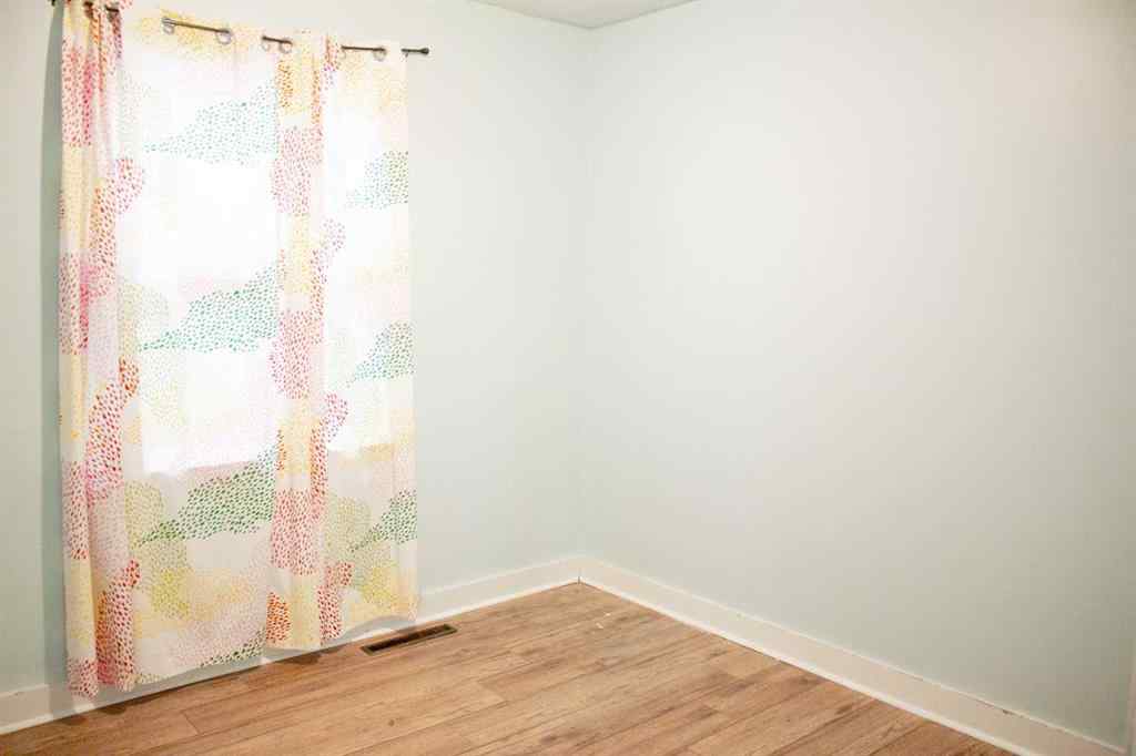 MLS® A2265481 - 9804 108 Avenue  in VLA Montrose Grande Prairie, Residential