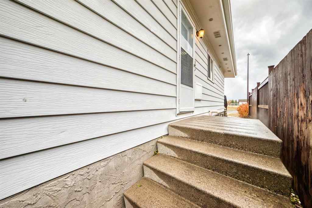 MLS® A2265483 - 6525 & 6527 58 Street NW in Dalhousie Calgary, Multi-Family