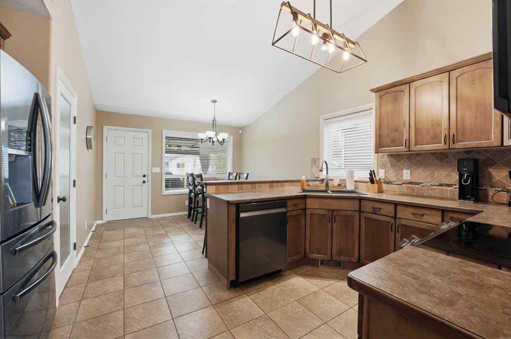 MLS® A2265485 - 98 Stephenson Crescent  in Sunnybrook South Red Deer, Residential