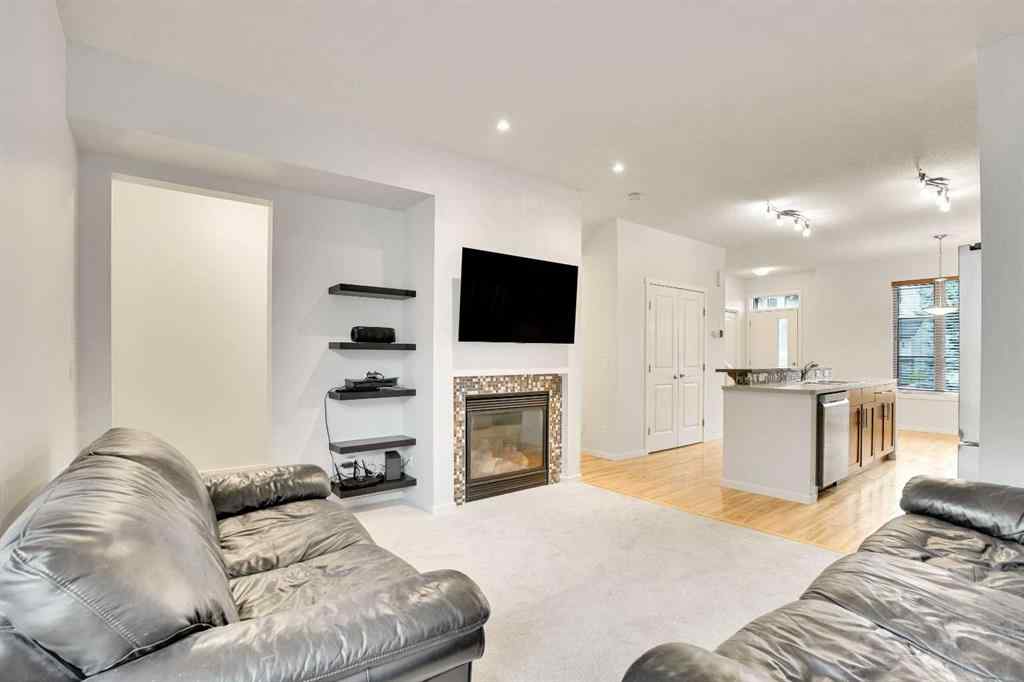 MLS® A2265489 - 175 Chapalina Square SE in Chaparral Calgary, Residential