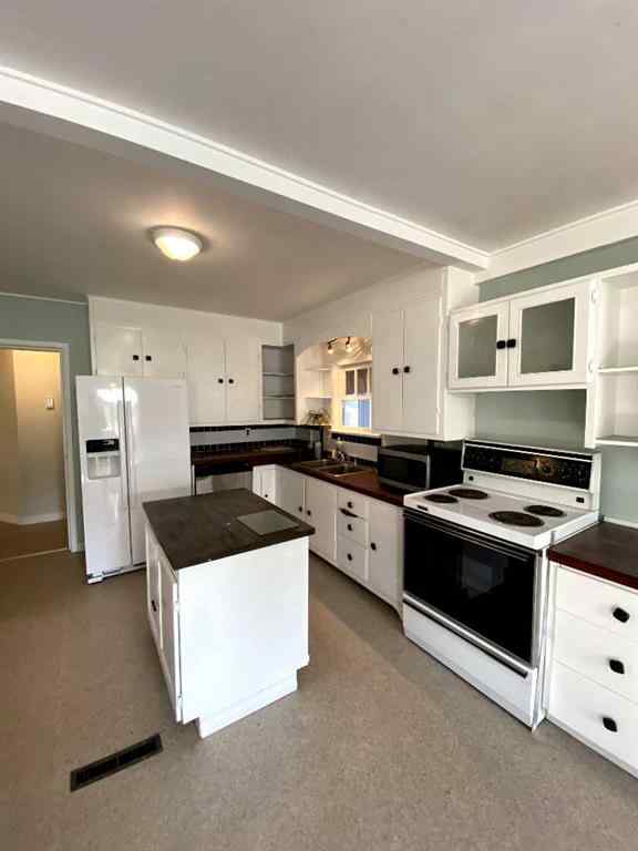 MLS® A2265490 - Unit #4 4354 Highway 27   in NONE Rural Mountain View County, Residential