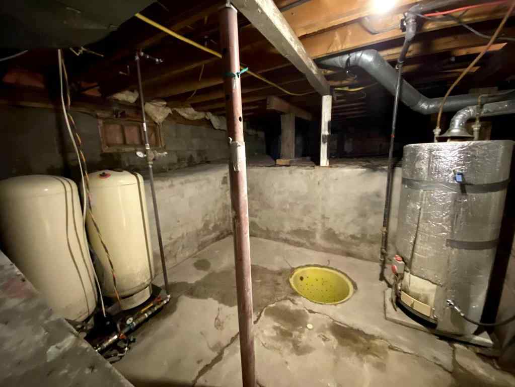 MLS® A2265490 - Unit #4 4354 Highway 27   in NONE Rural Mountain View County, Residential