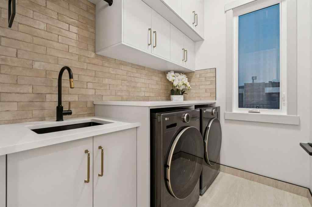 MLS® A2265499 - 1330 8 Avenue SE in Inglewood Calgary, Residential