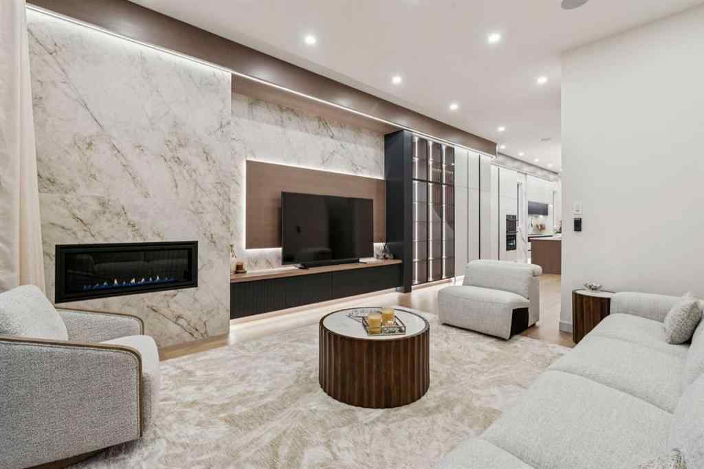 MLS® A2265499 - 1330 8 Avenue SE in Inglewood Calgary, Residential