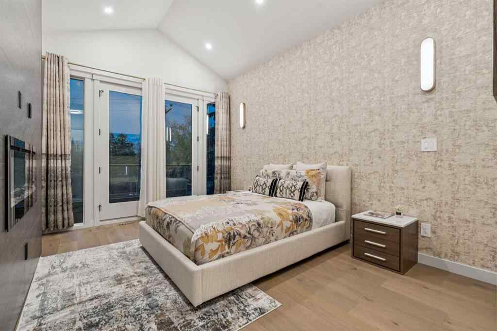 MLS® A2265499 - 1330 8 Avenue SE in Inglewood Calgary, Residential